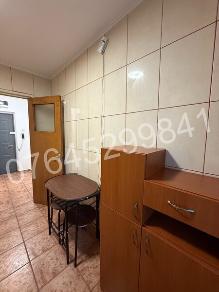 Obor, Colentina, Kaufland, Verenda Mall, sos. Colentina 15, la 5 min metrou
